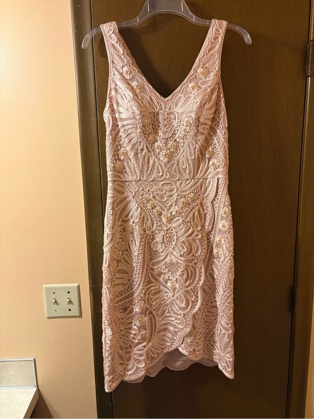 Sue Wong pink embellished embroidered sheath knee length dress